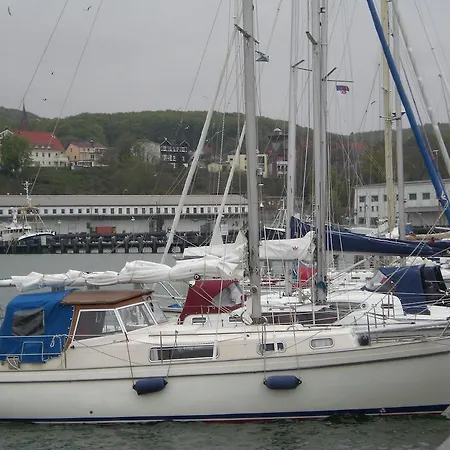 Apartment In Ruegen Naehe Weltnaturerbe Kreidekueste Sassnitz
